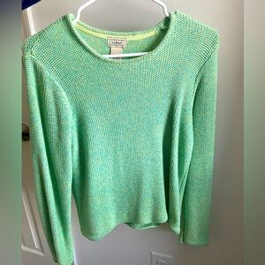 LL Bean woman’s sweater size small warm